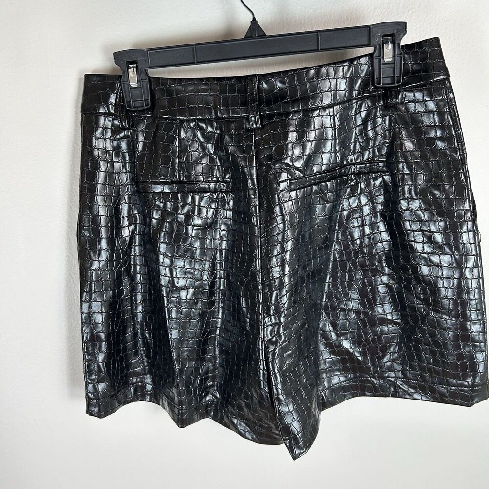 7 For All Mankind M Croc Embossed Leather Set Shorts Crop Top Black Vegan Faux - Picture 7 of 8